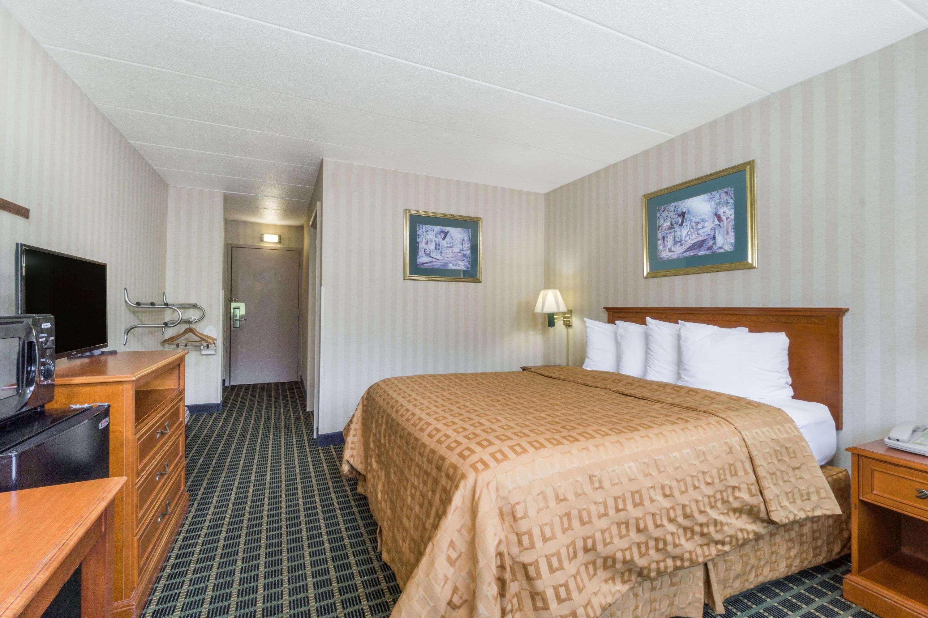 Days By Wyndham East Airport 2* Columbus