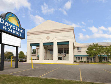 Days By Wyndham East Airport Hotel 2*